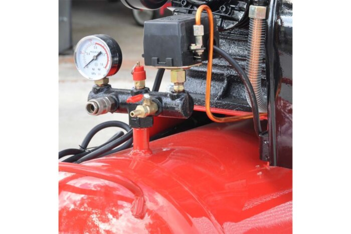 Компрессор BRADO IBL3100A