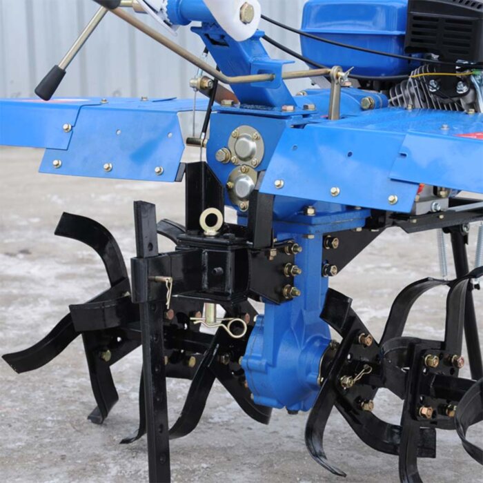 Культиватор бензиновый BRADO BD-850 (с колесами 4.00-10) 